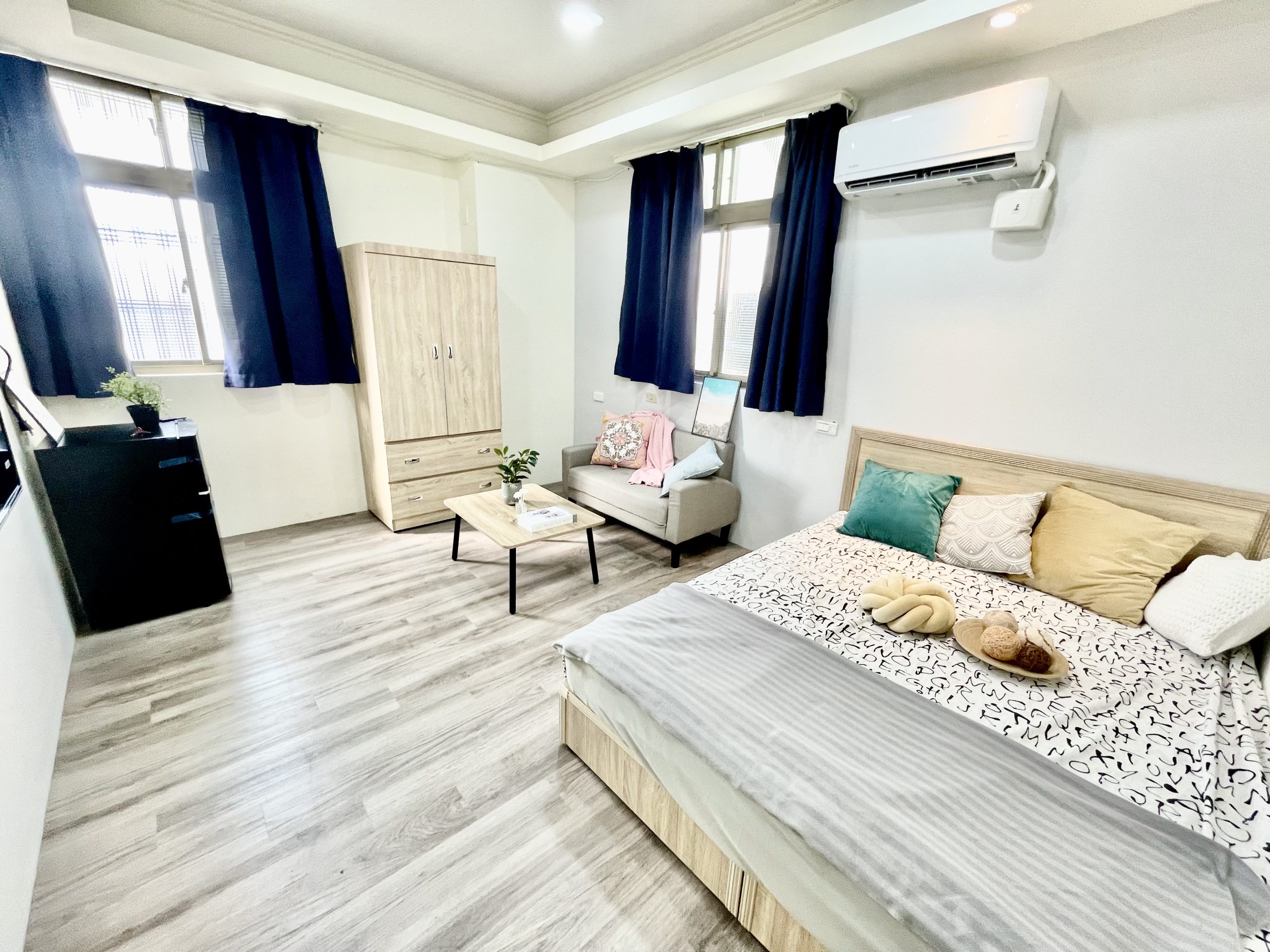 E553F626-FB8E-4CDD-984B-44AE78188265_0